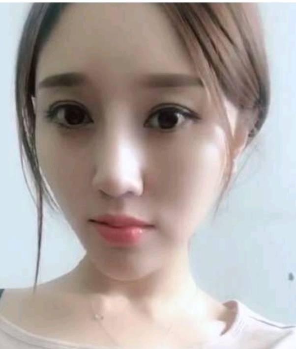 后入夹的很爽的小姐姐，大胸